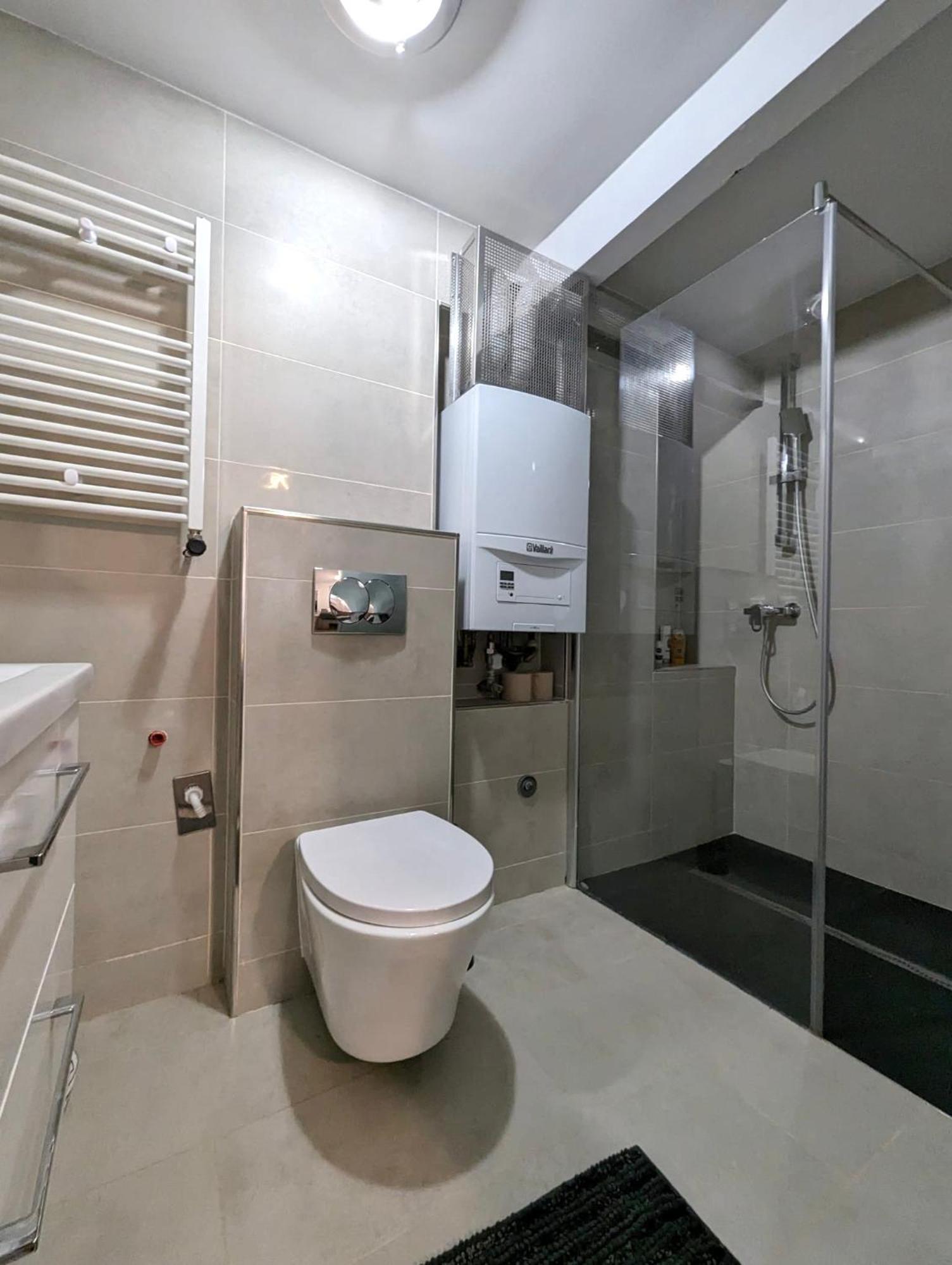 Fantabulous Downtown Abode W King Bed, 65" Tv, Washer And Tumble Dryer Zagreb Eksteriør bilde